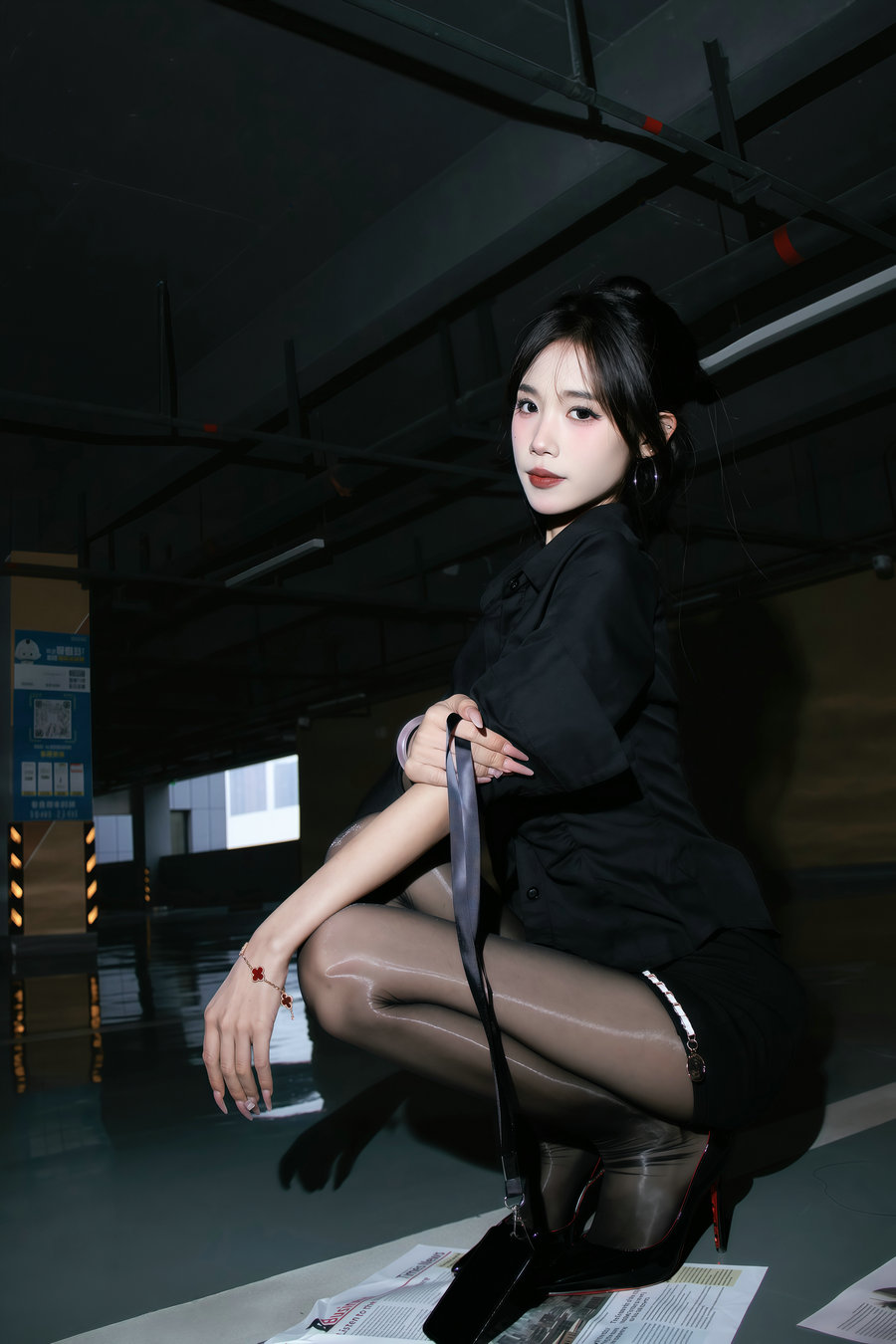 [YITUYU]艺图语 2025.11.07 职业装 [12P-112MB]