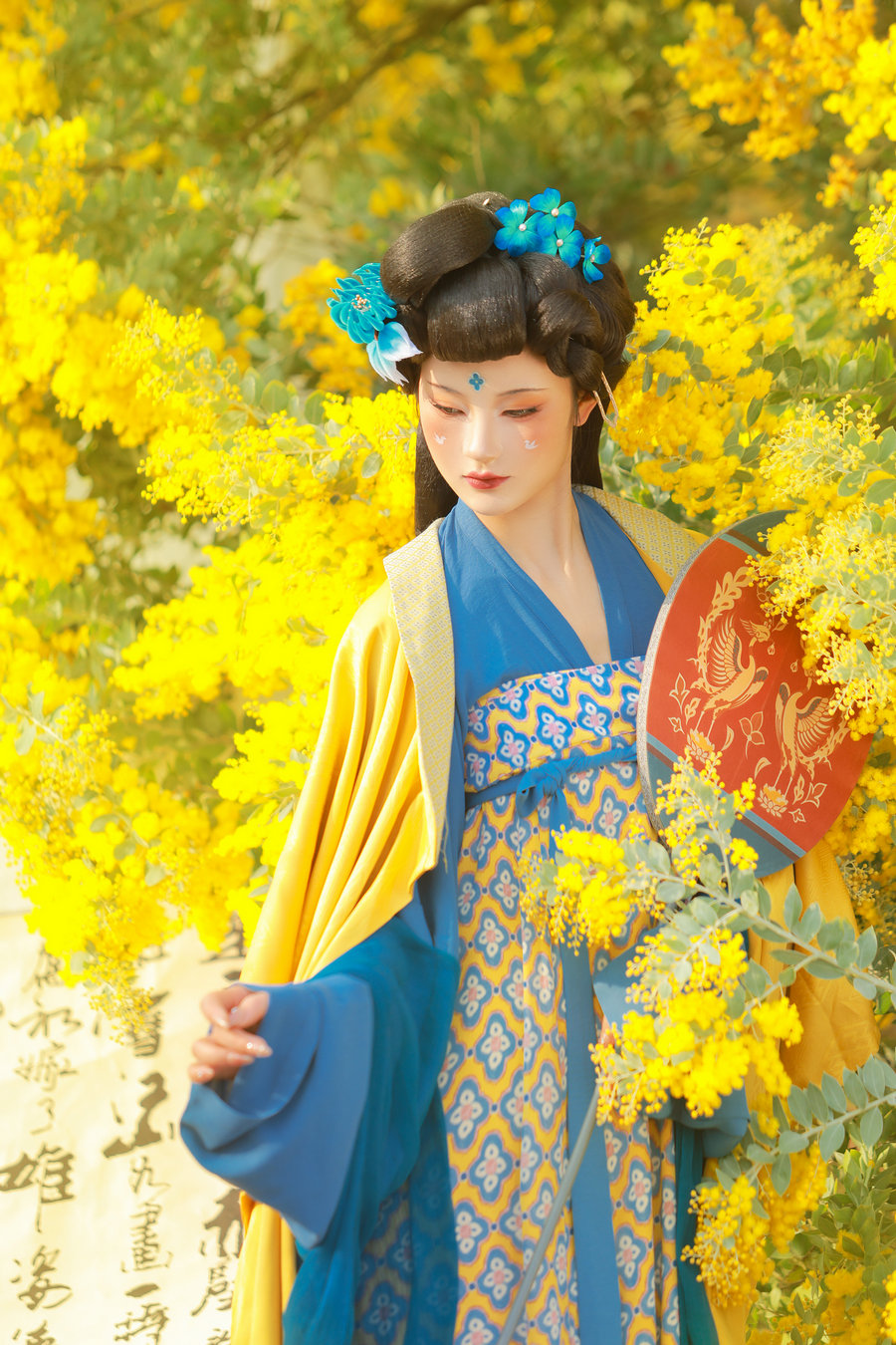 [YITUYU]艺图语 2025.11.09 唐 • 金合欢 不听山 [11P-204MB]