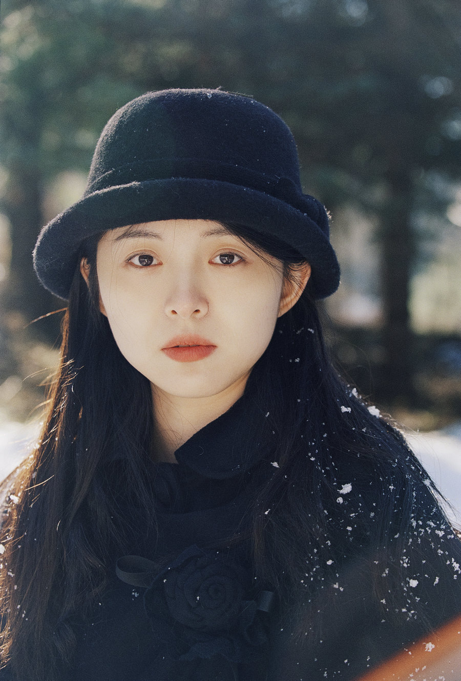 [YITUYU]艺图语 2025.11.14 情书 陈子翮 [28P-358MB]