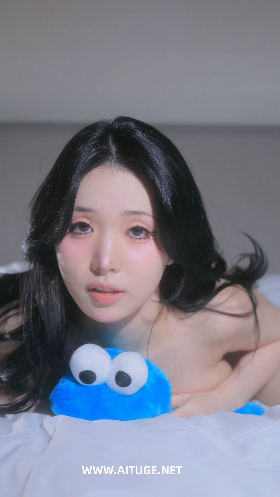 YeonWoo - Naked 2 [MP4-4.78GB]