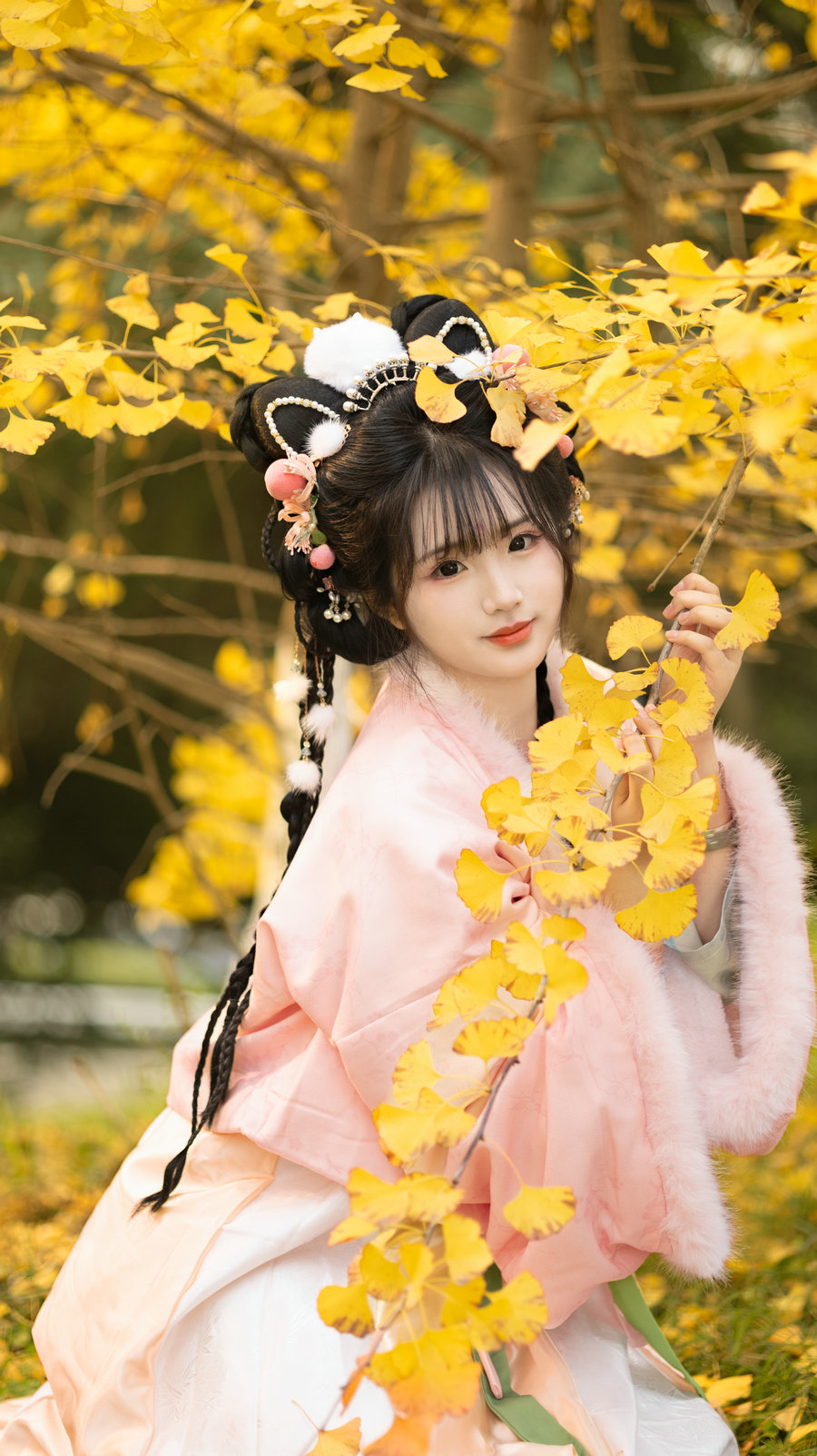 [YITUYU]艺图语 2025.12.13 秋天的黄是银杏叶的黄 [11P-105MB]