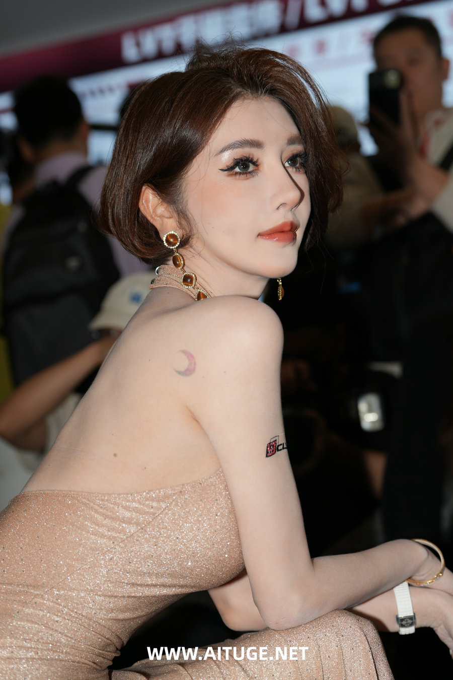 精选街拍视频 No.10467 薄如蝉翼的肉丝 [128P-4.38GB]