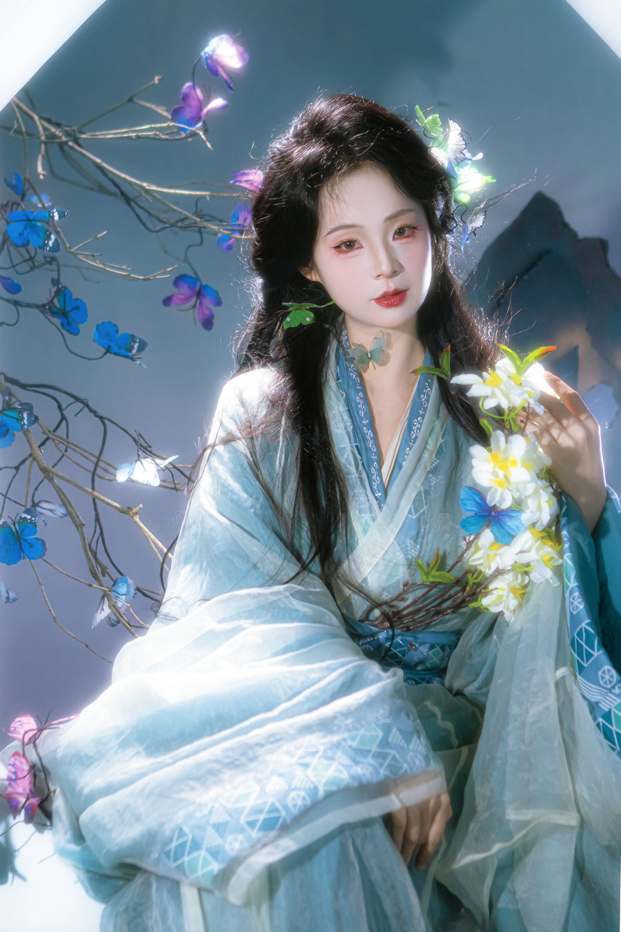 [YITUYU]艺图语 2026.01.14 画中仙 蔸小黄鸡 [9P-123MB]