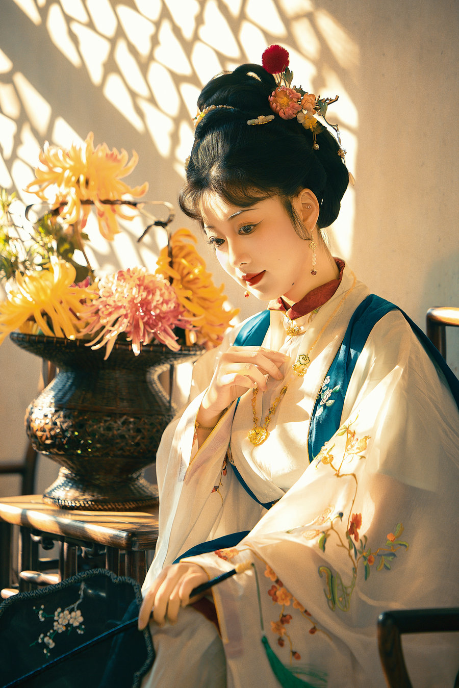 [YITUYU]艺图语 2026.01.30 墙头马上遥相顾 赵噗噗 [20P-528MB]