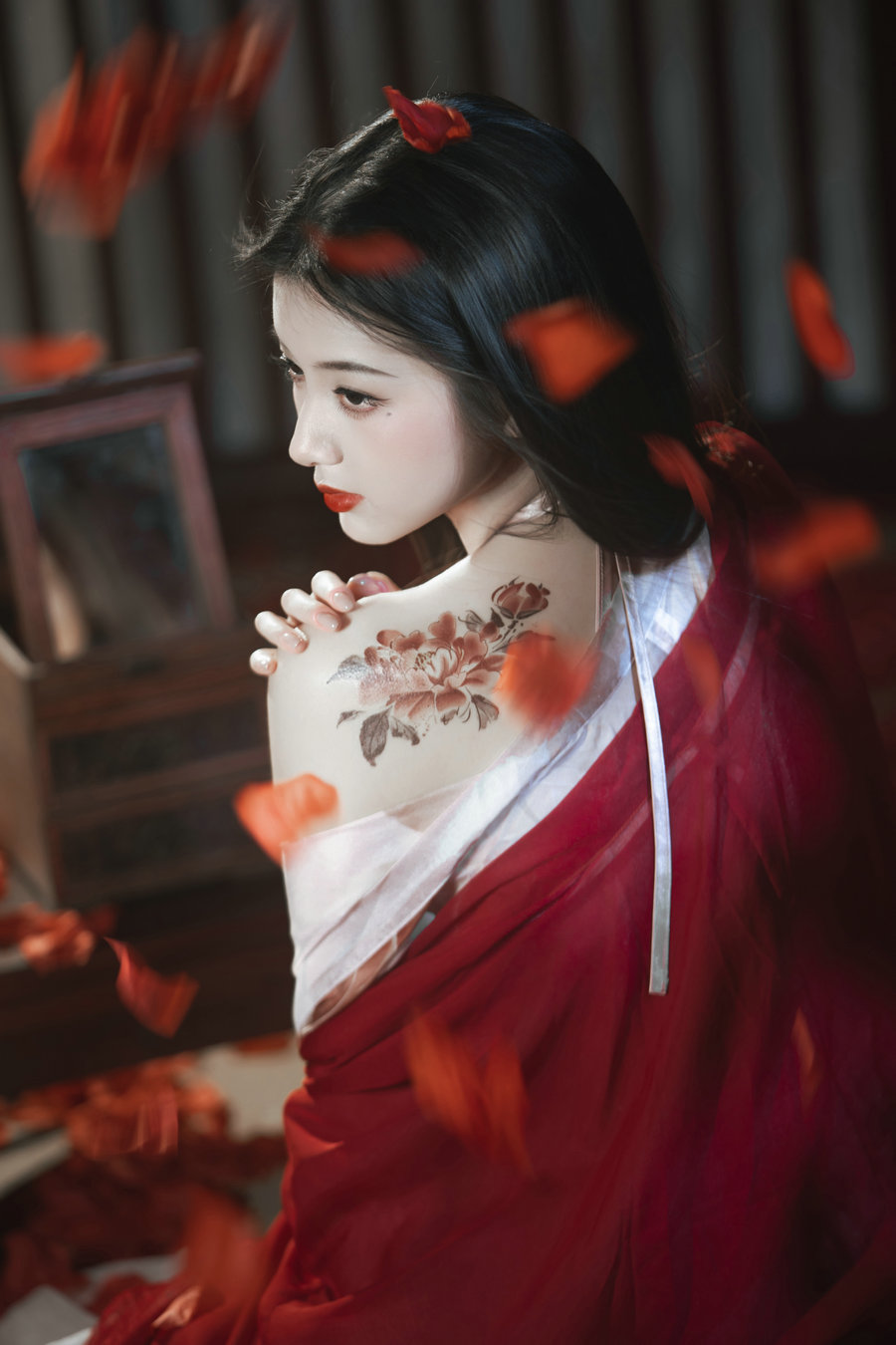 [YITUYU]艺图语 2026.02.25 朱砂 ooOkeah [27P-232MB]