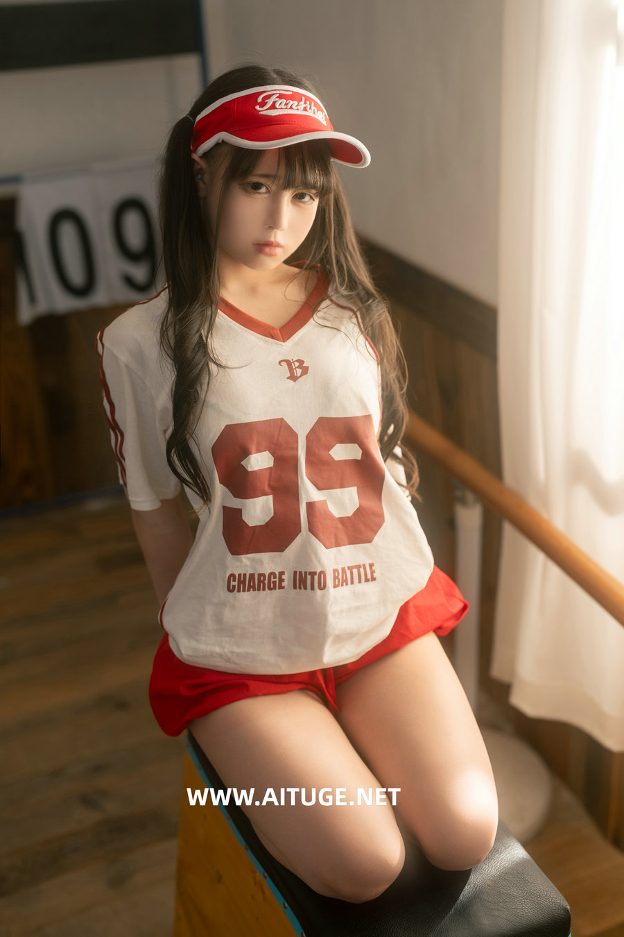 铁手叫兽 - 饱饱 运动服 [37P-778MB]