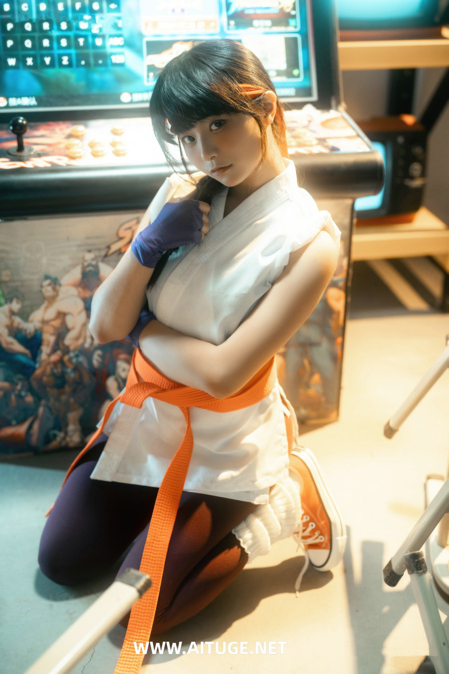 小羊不吃草 (花音葉子) (滕子京大王) - KOF 坂崎由莉 [101P1V-3.15GB]