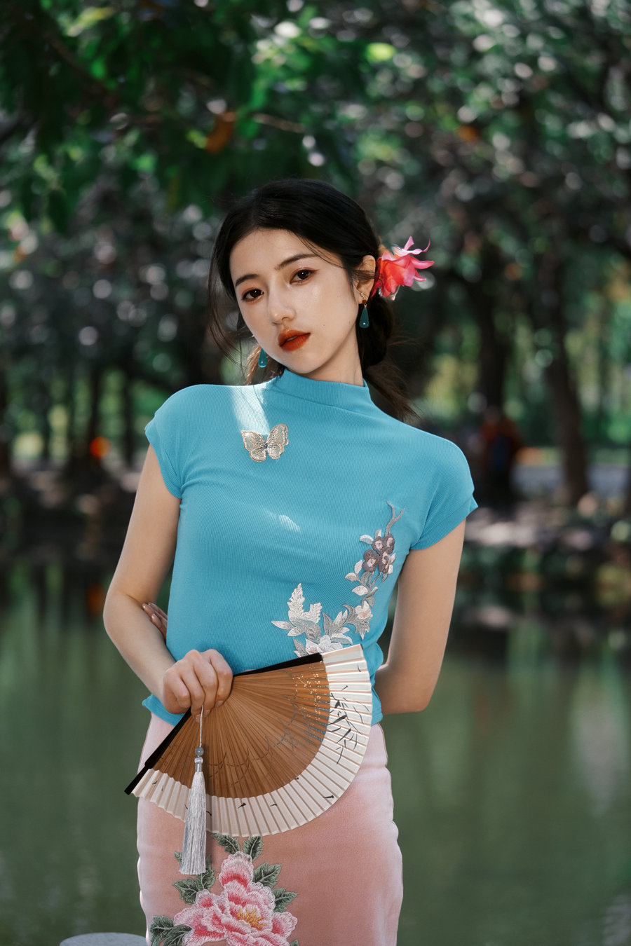 [YITUYU]艺图语 2026.03.21 一半是青花，一半是海棠。 蔡蔡 [11P-283MB]