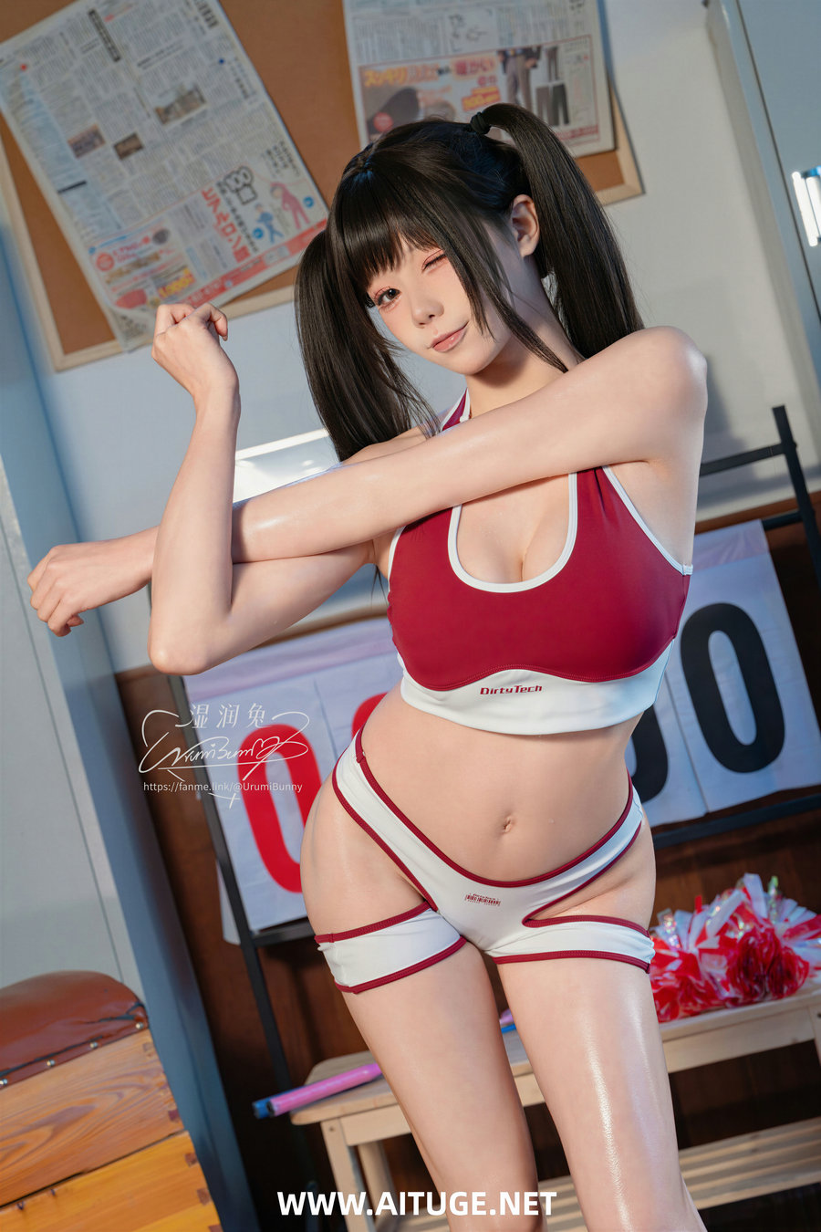 咬一口兔娘 - 首席啦啦队员 [117P3V-2.26GB]