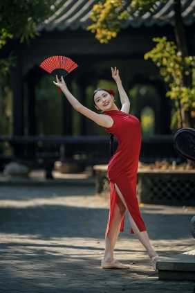 [YITUYU]艺图语 2026.01.15 粤晖舞红妆 CC [26P-230MB]