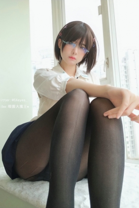 萌妹子眼酱大魔王w - 小学妹 [35P-151MB]