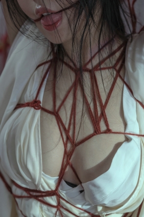 云溪溪 - 奶桃 囚鸟 [64P-768MB]