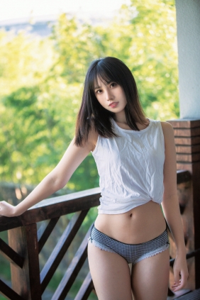 次元少女念雪ww - 夏日微风 [50P-568MB]