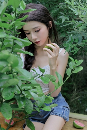 [YITUYU]艺图语 2026.01.15 汗水浸湿的夏 [19P-225MB]