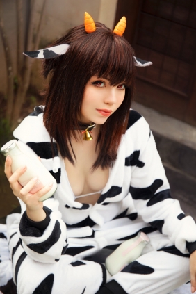 Caticornplay - Megumin Cow [44P-453MB]