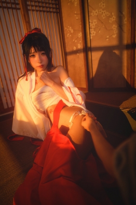 特软儿Sona - 巫女 [26P-993MB]