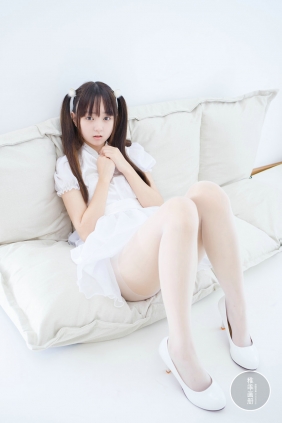 柴系小乖(稚乖画册) - 团子 18D白丝 [65P1V-871MB]