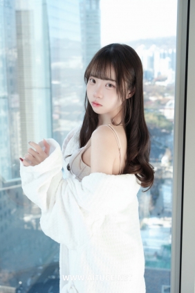 可可小白兔 - 清純鄰居女孩的秘密 [63P-129MB]