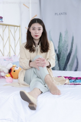物恋传媒 No.969 芒洛-花溪 [153P1V-4.69GB]