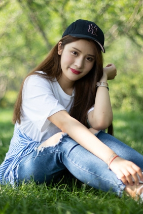 物恋传媒 No.027 棒球帽白色板鞋藏棉袜,清纯运动美少女,今日份的网红小姐姐请收下 ...