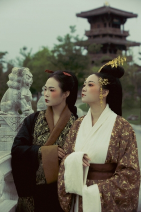 [YITUYU]艺图语 2025.10.26 解忧公主与冯嫽 无语珩+Gabrielle [48P-505MB]
