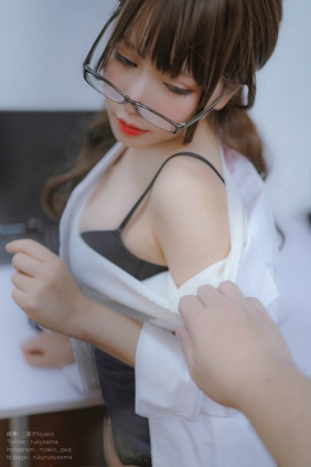 萌妹子Nyako喵子 - 秘密病栋 [130P2V-882MB]