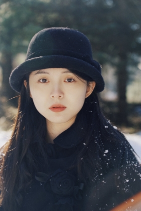 [YITUYU]艺图语 2025.11.14 情书 陈子翮 [28P-358MB]