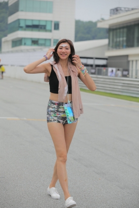 精选街拍视频 No.6753 花色热裤美腿 [37P-293MB]