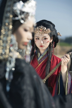 [YITUYU]艺图语 2025.05.26 双生萨满 晚晚_晚江亭 [34P-393MB]