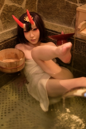 (Cosplay)[coli厨 (水無月みり)] 酔いどれ旅行記 ～湯けむり旅情編～[304MB]
