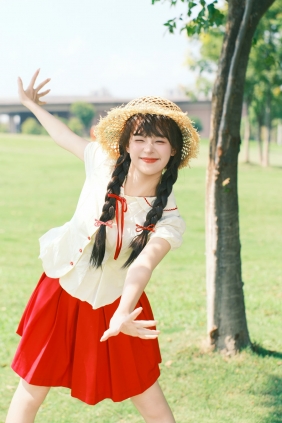 [YITUYU]艺图语 2025.10.28 元气小女孩 夏芋小年 [46P-1.10GB]