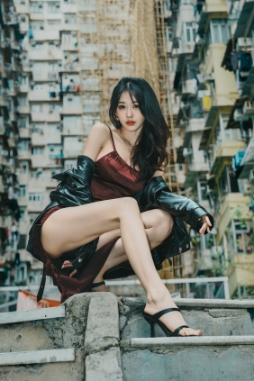 [YITUYU]艺图语 2026.01.09 香港怪兽楼与中环人像街拍 叫我GG [23P-724MB]