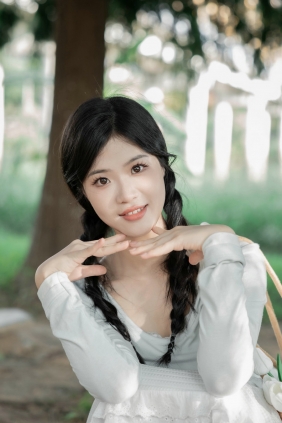 [YITUYU]艺图语 2025.10.11 十月的夏天 小苏西。[24P-275MB]
