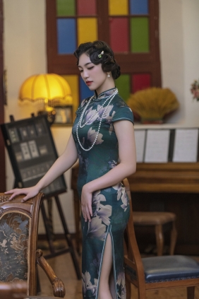 [YITUYU]艺图语 2025.11.20 旗袍 [12P-265MB]