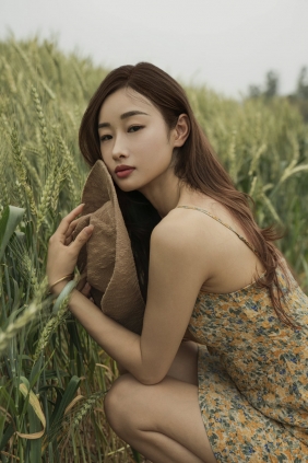 [YITUYU]艺图语 2025.06.03 麦田里的守望者 邹雪 [24P-765MB]