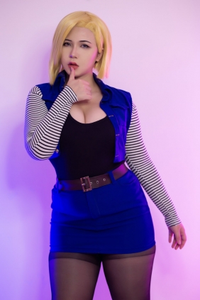 Uy Uy - Android 18-Dragon Ball [24P-211MB]