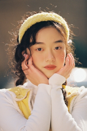 [YITUYU]艺图语 2026.04.03 暖冬日记 鑫鑫 [16P-308MB]