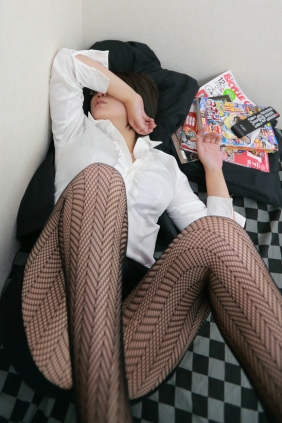 [Cosplay] (C85)(コスプレ写真集) [生チョコ(チョコボール向囲)] ちょこっと網タイツ
