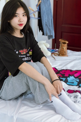 物恋传媒 No.1292 米米-陪你看日出 [140P1V-3.65GB]