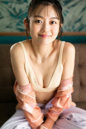 森田涼花 - 太陽の記憶 [67P64MB]
