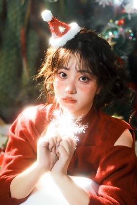 [YITUYU]艺图语 2025.12.28 圣诞快乐 露露 [16P-234MB]