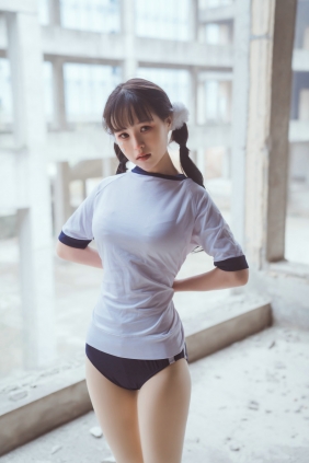美少女晕崽 - 工地日记 [70P1V-1.48GB]