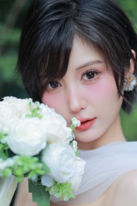 [YITUYU]艺图语 2025.11.23 穿上婚纱去当甜心 [13P-168MB]