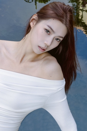 [YITUYU]艺图语 2025.10.12 Camellia 李萍 [20P-176MB]