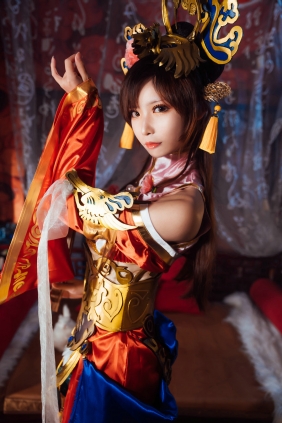 动漫博主爱老师_PhD - 三国大乔 [11P-65MB]