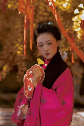 [YITUYU]艺图语 2025.11.27 盛秋银杏 乐安 [40P-545MB]