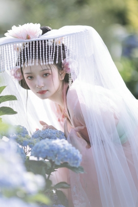 [YITUYU]艺图语 2025.06.01 花想容 赤嫣在这里 [19P-387MB]