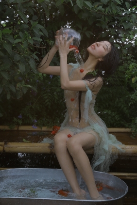 [YITUYU]艺图语 2025.06.13 盛夏 野生模特园子 [13P-64MB]