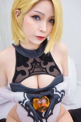Umeko J - Android 18 with 2B Design [76P-96MB]