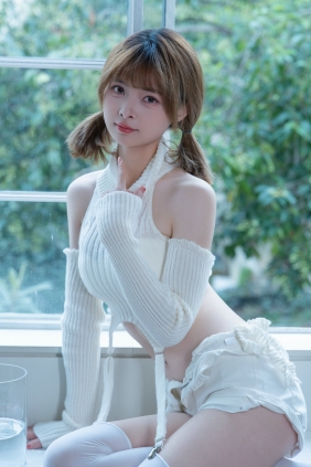 [YITUYU]艺图语 2025.11.26 软糖味的白 河豚抚子 [32P-491MB]